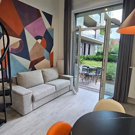 Nad Odra Z Antresola, Rynek 500 M Apartmán